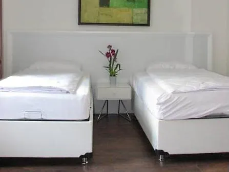 By Livingdowntown Apartman *